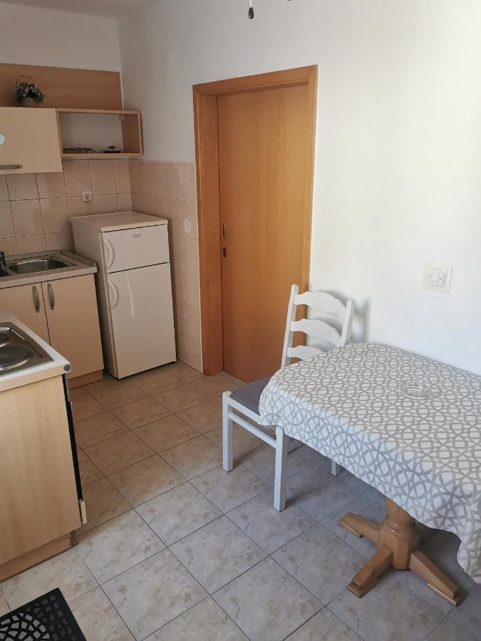 Apartman Tudor Kuzma 赫瓦尔 外观 照片
