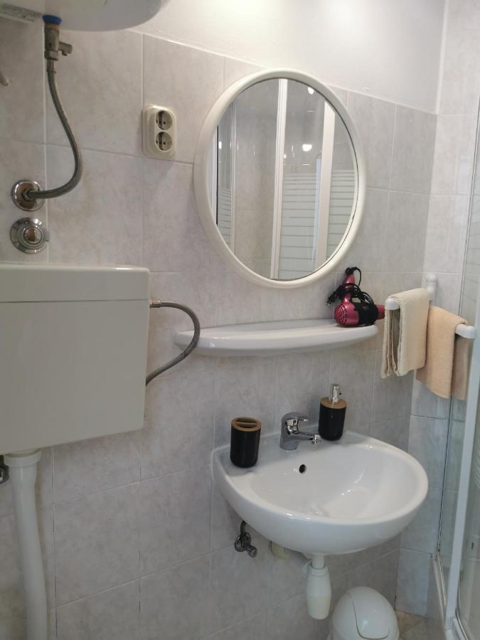 Apartman Tudor Kuzma 赫瓦尔 外观 照片